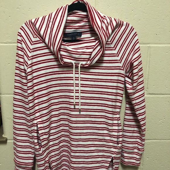 Tommy Hilfiger Sweater - Picture 1 of 3